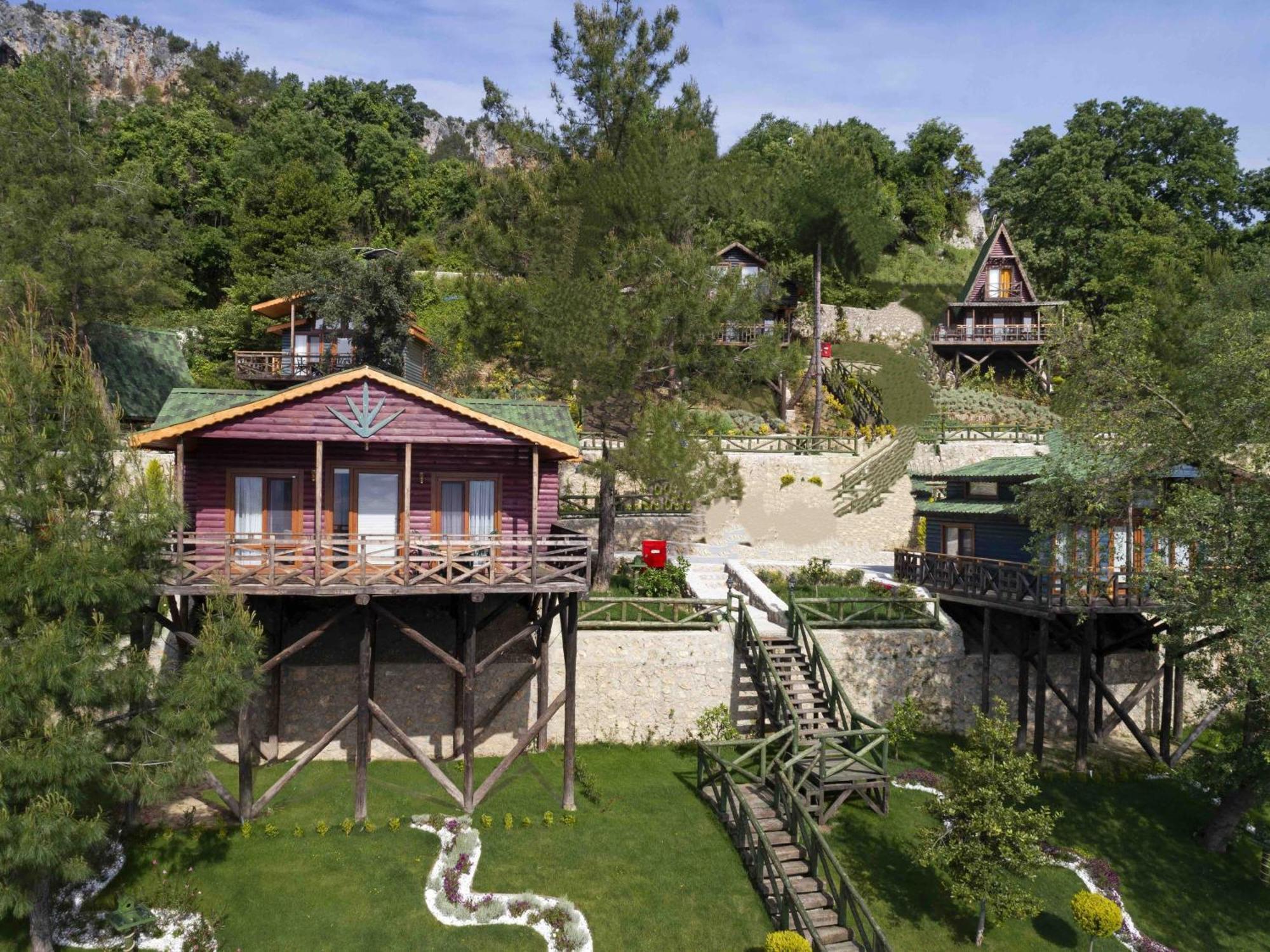 Hotel Botanik Goel Evleri Bucak Exteriér fotografie