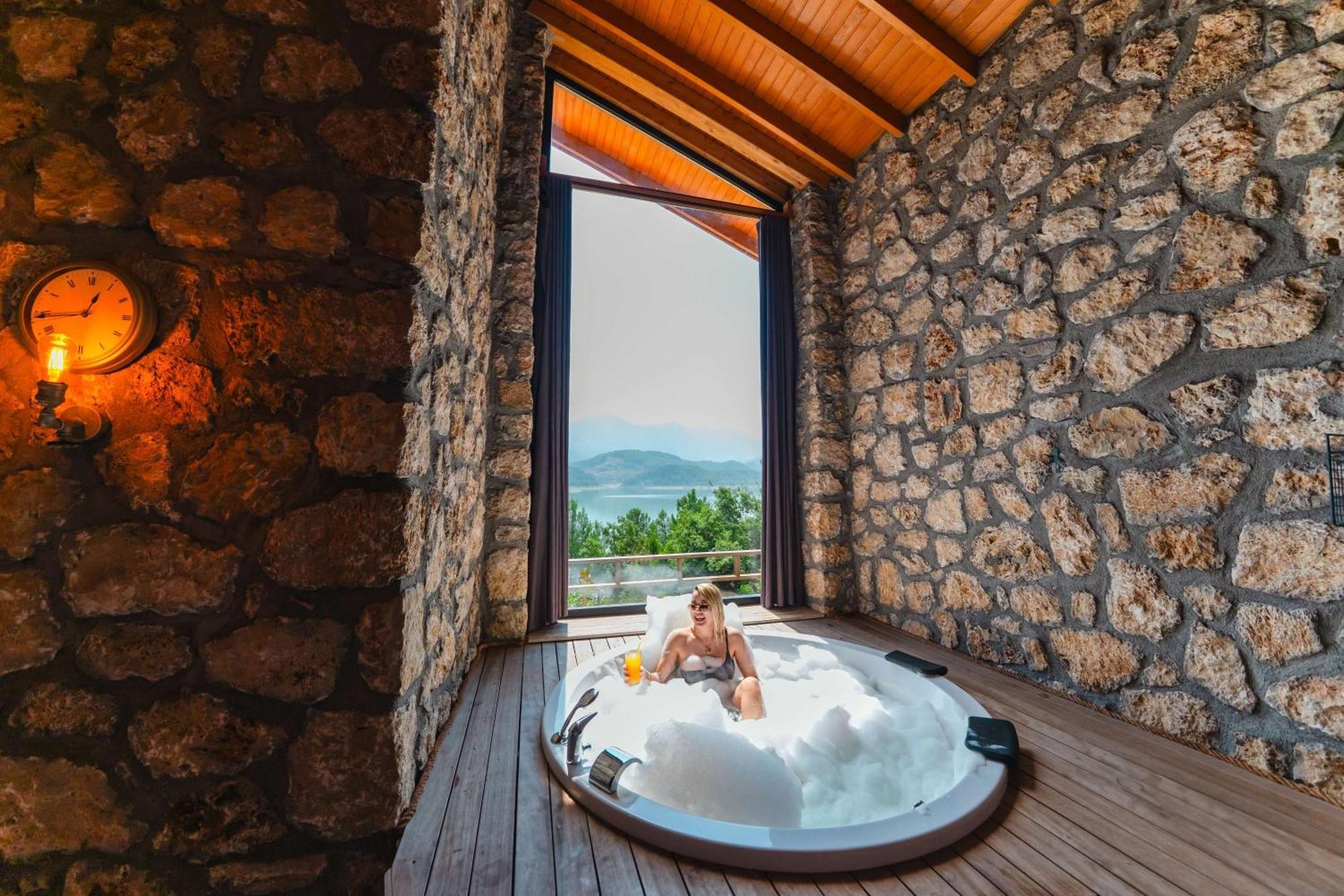 Hotel Botanik Goel Evleri Bucak Exteriér fotografie