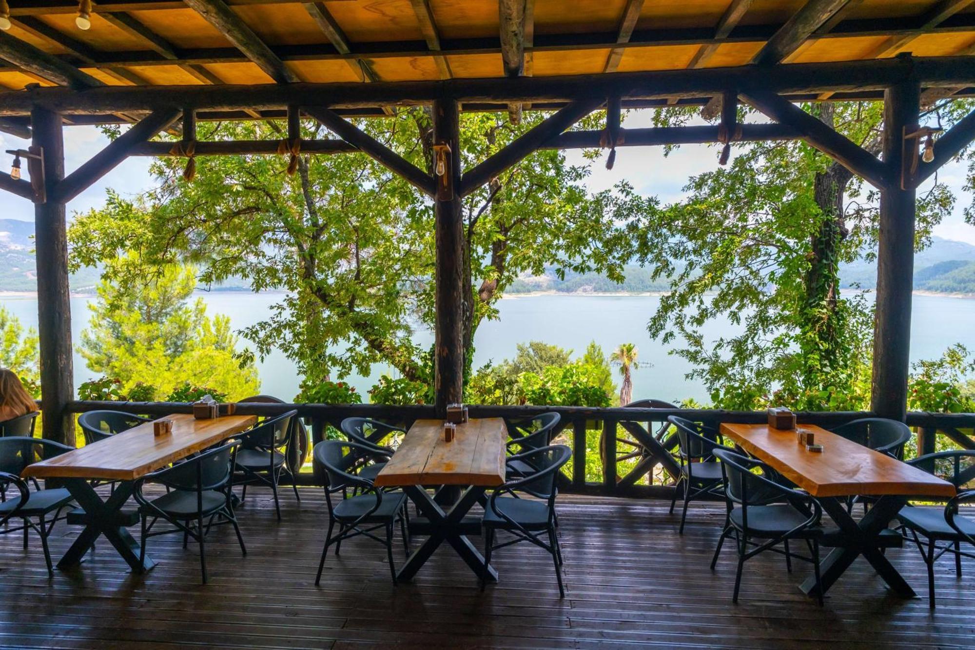 Hotel Botanik Goel Evleri Bucak Exteriér fotografie